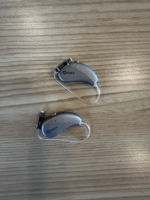 used widex moment sric 220 hearing aids