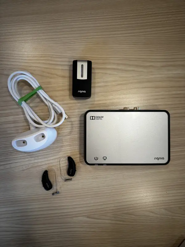 used signia pure charge&go 5ax hearing aids with accessories