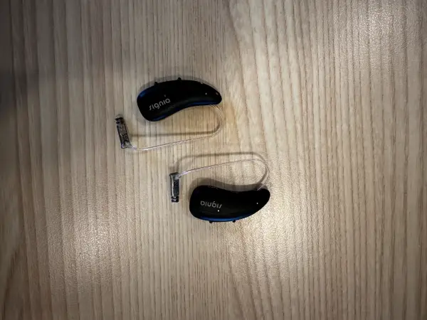 used signia pure charge&go 5ax hearing aids with accessories