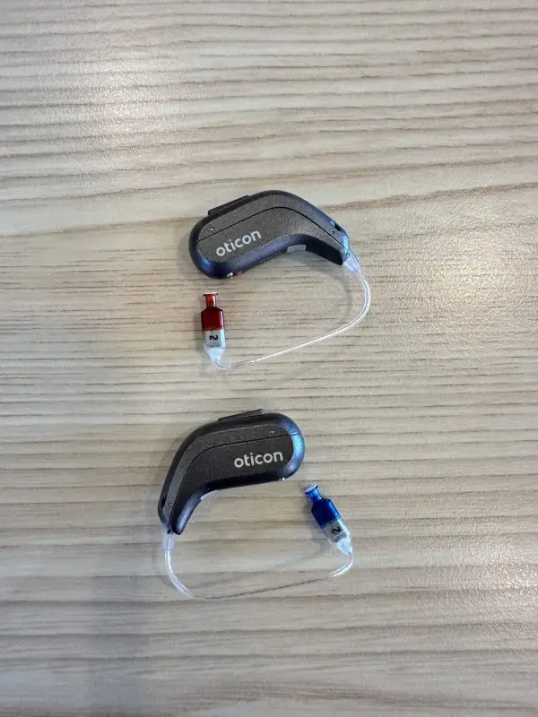 Used Oticon Intent 1 miniRITE R Hearing Aids - Image 3