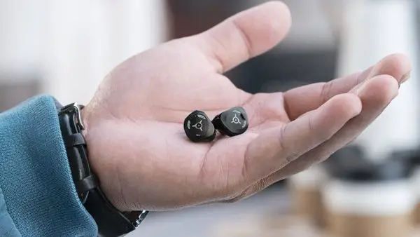 Phonak Virto R Infinio Hearing Aids - Image 2