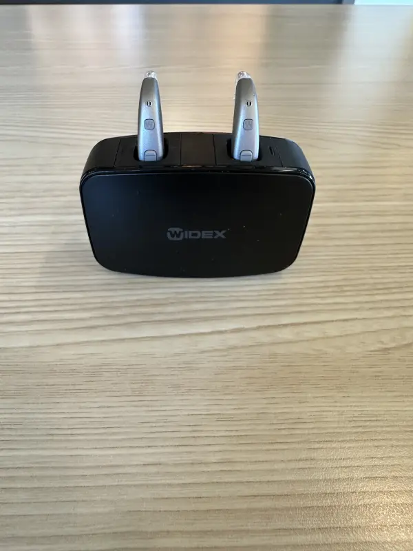 Used Widex Moment 440 BTE R Hearing Aids - Image 2