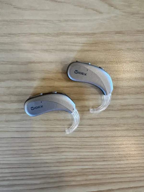 Used Widex Moment 440 BTE R Hearing Aids - Image 3