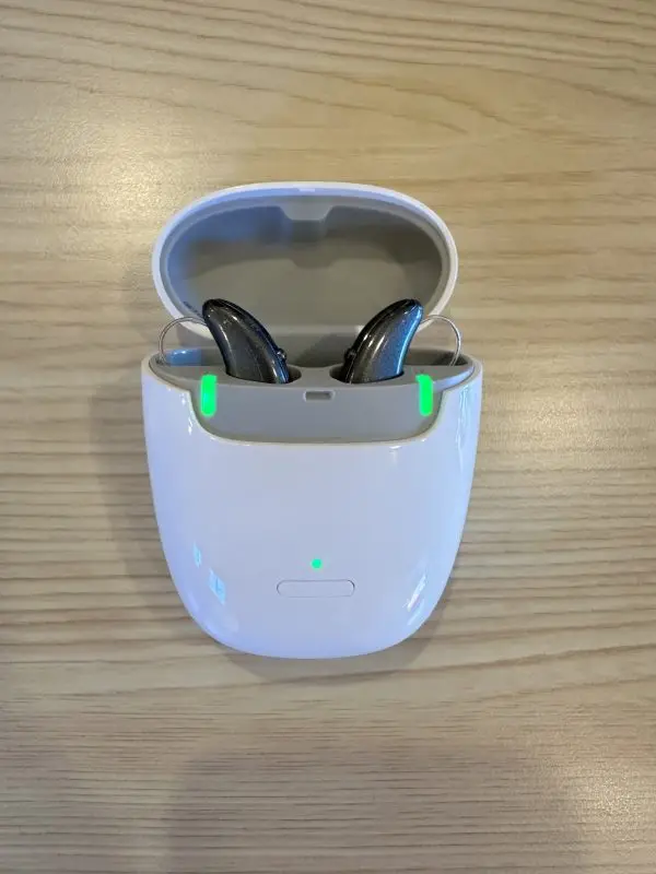 Used Signia Pure Charge&Go 7IX Hearing Aids - Image 3