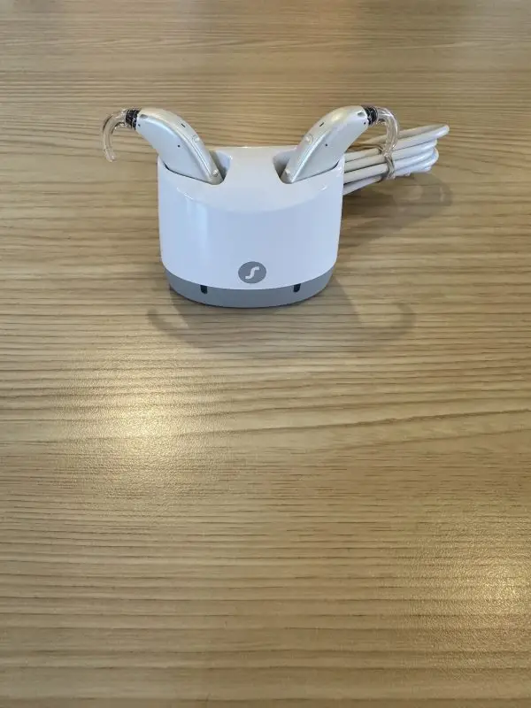 Used Signia Motion Charge&Go 7X BTE Hearing Aids - Image 3